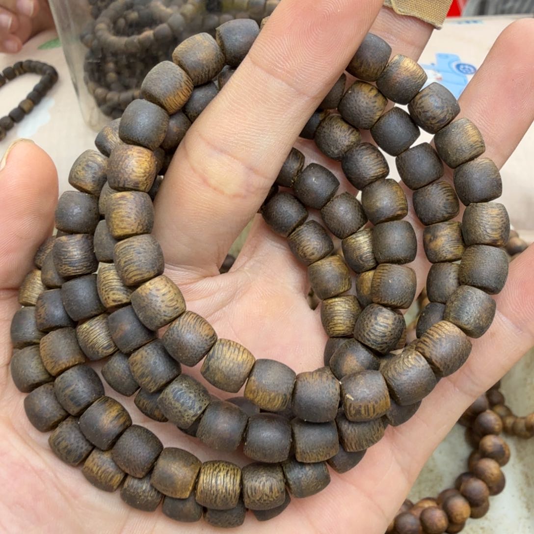 沉香碎屑沉香单圈0.8白棋虫漏股珠7克送两个备珠