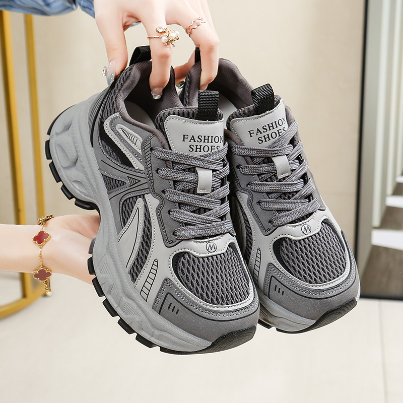 （现货+运费险）秋冬氛围感高颜值百搭爆款老爹鞋透气跑步休闲鞋