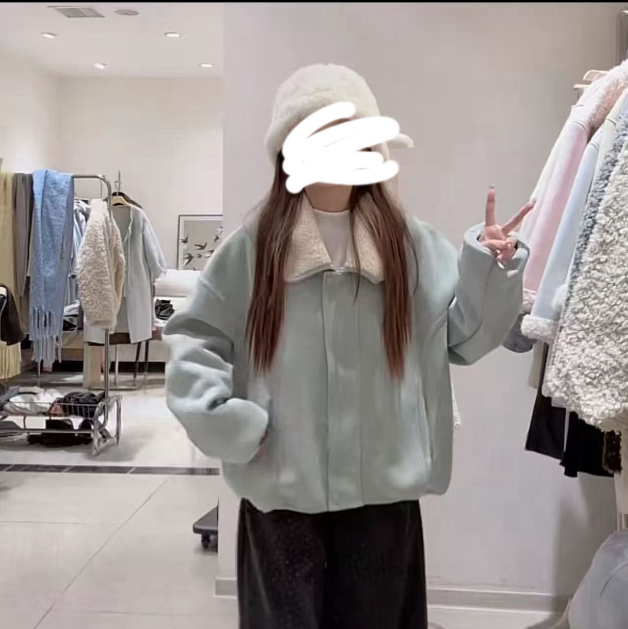 冬季百搭翻领羊羔毛拼接鹿皮绒皮毛一体短外套