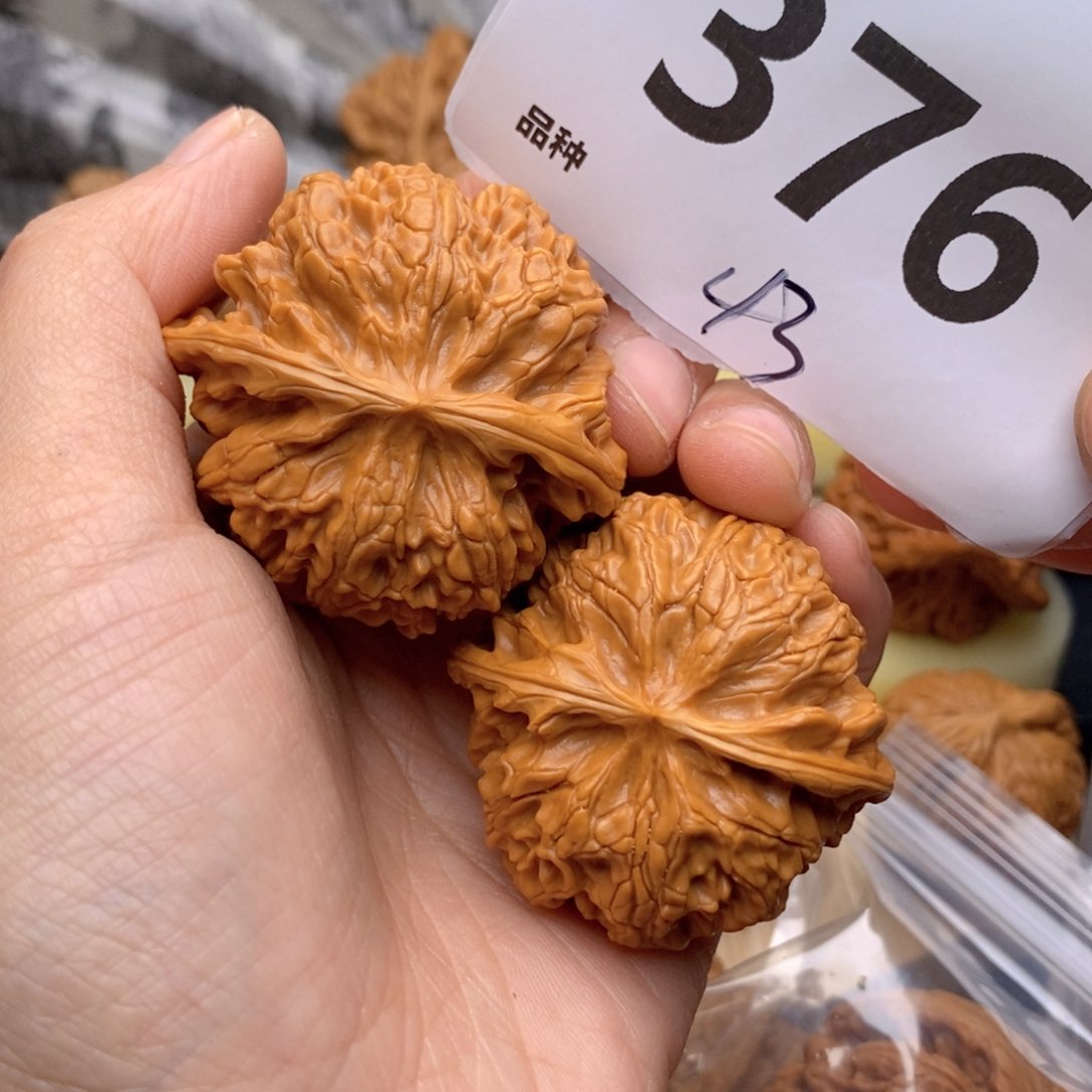 文玩核桃把件376号43苹果