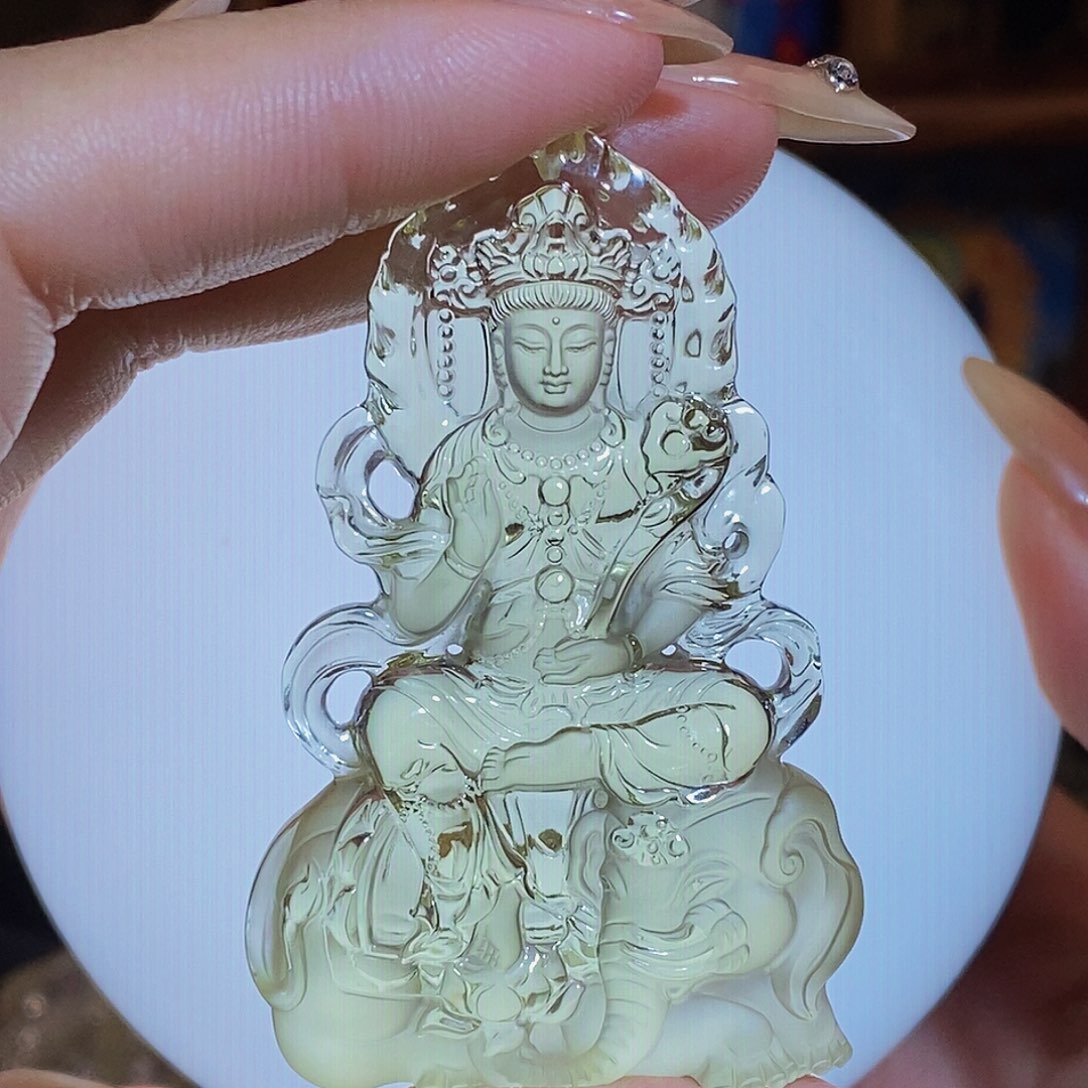 十***彡颈饰水晶未镶嵌吊坠