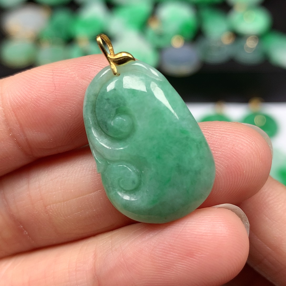 翡翠吊坠(不含链)18K金镶嵌