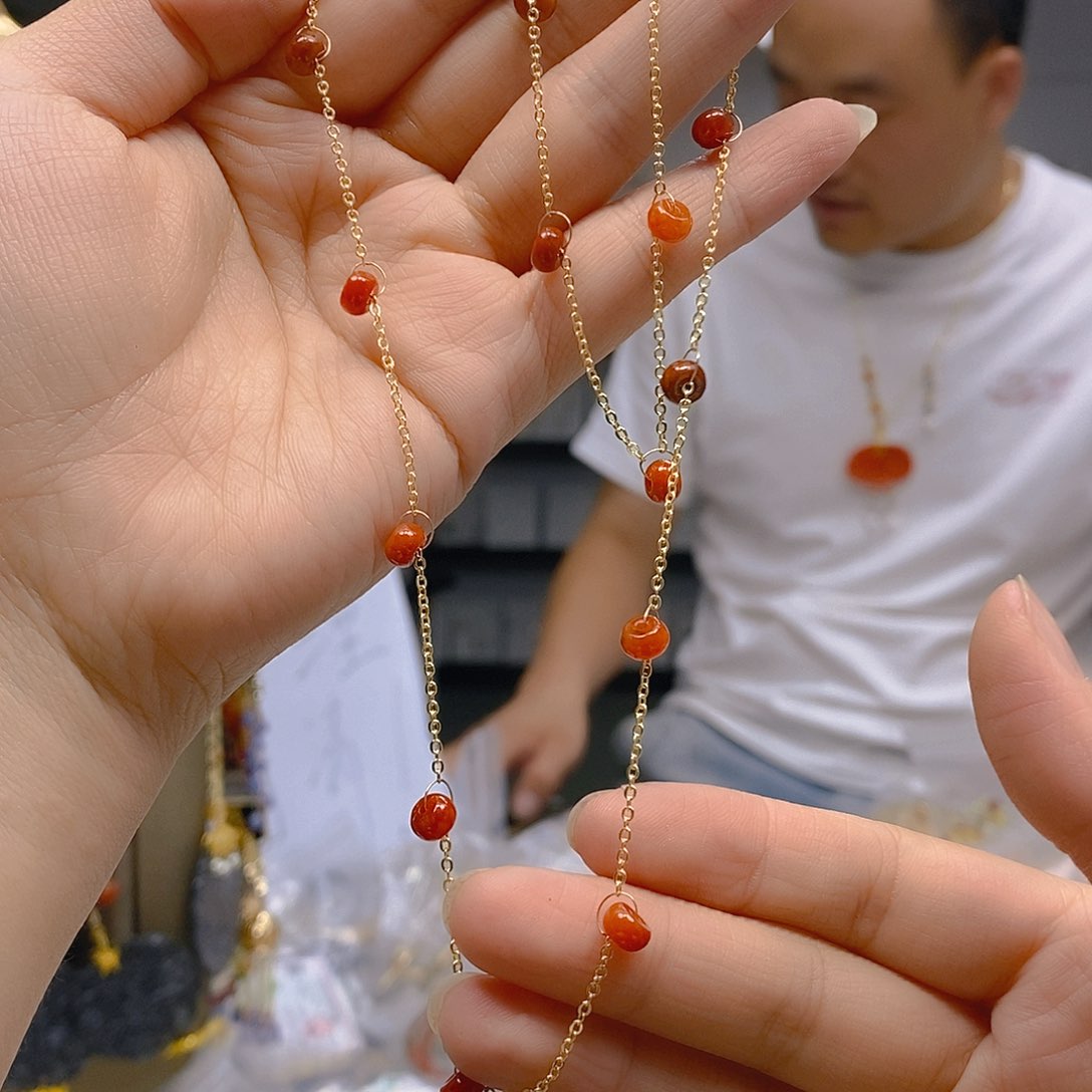 翡翠合金颈饰翡翠