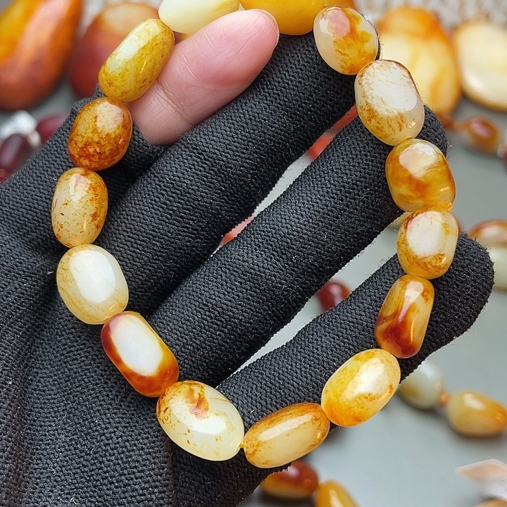 和田玉未镶嵌手链