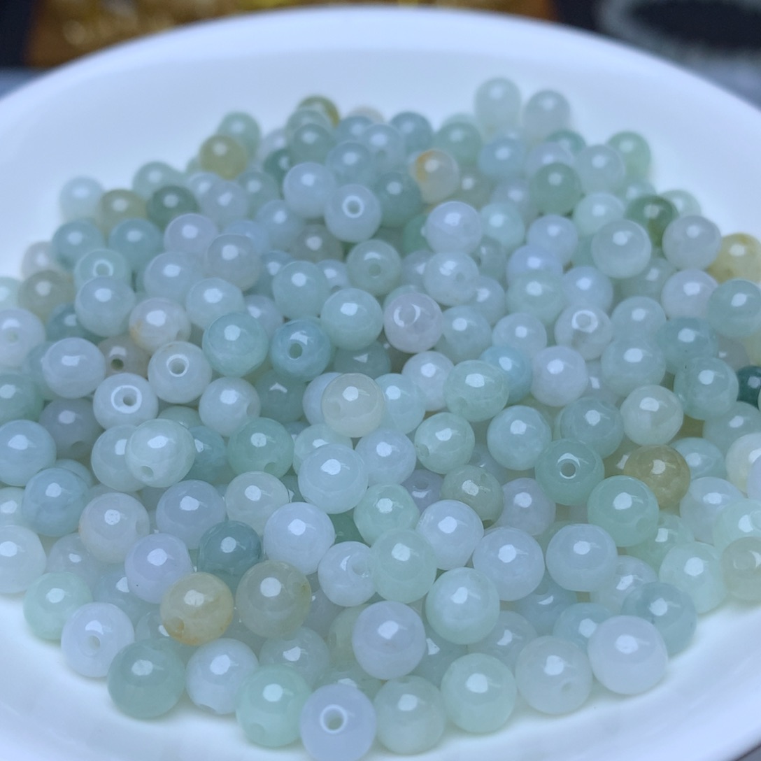 【闪购商品】翡翠手链未镶嵌卡5.4冰晴绿白100个