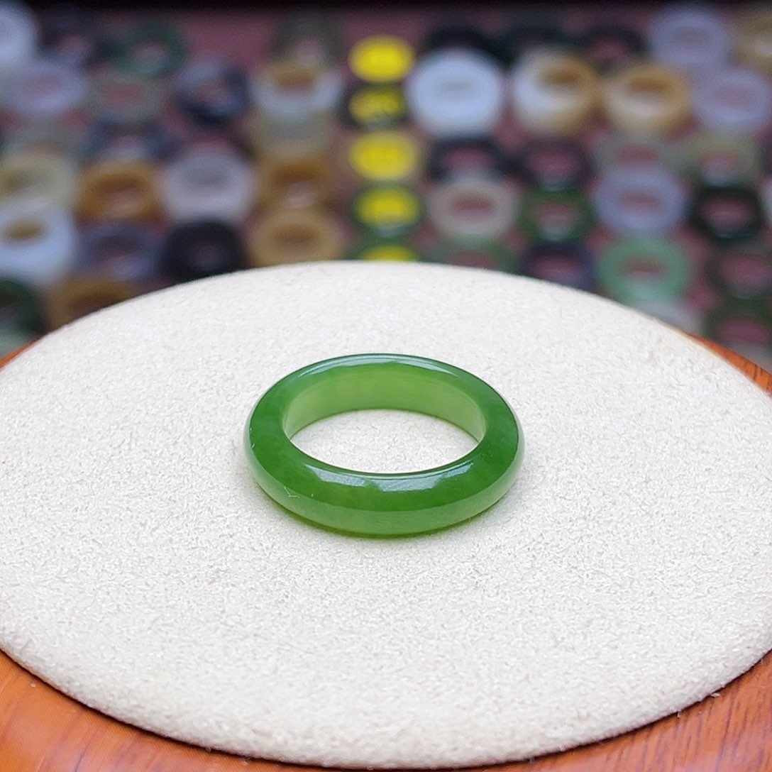 和田玉戒指未镶嵌17.2内径辣阳绿