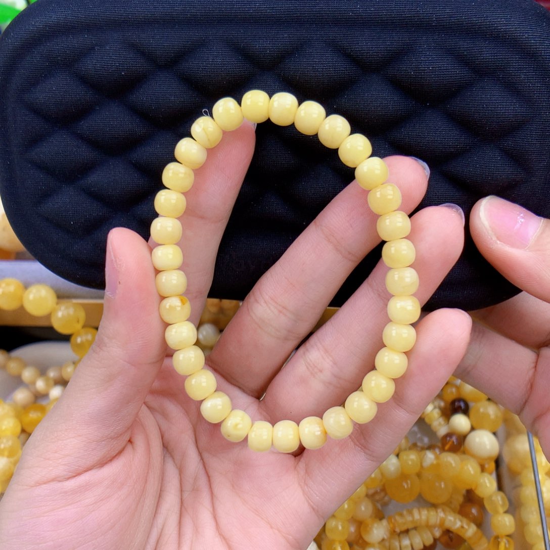 琥珀未镶嵌珠宝奇石7