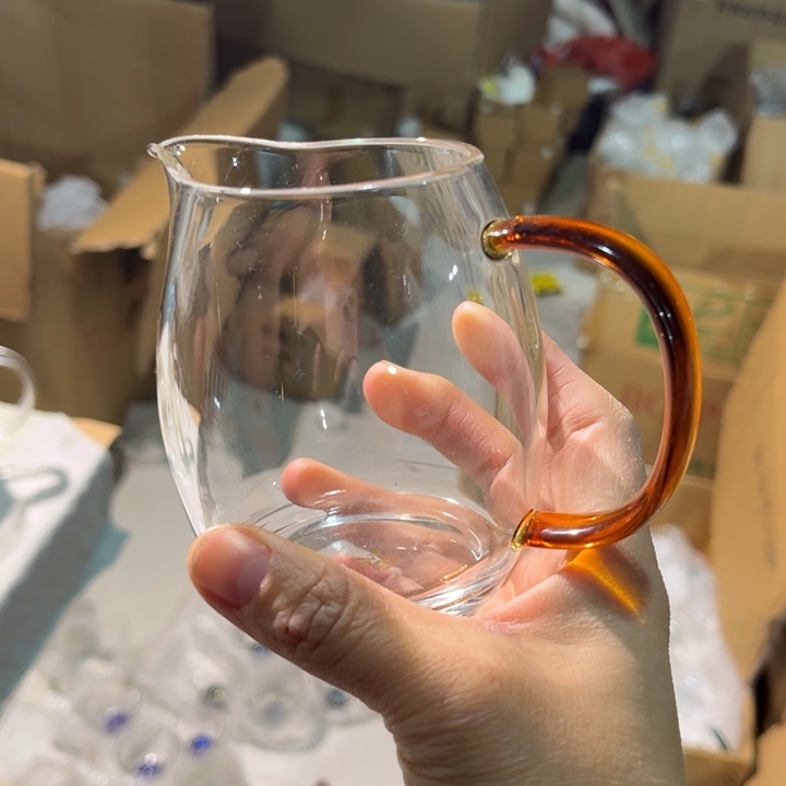 手工艺品玻璃橙然虎珀