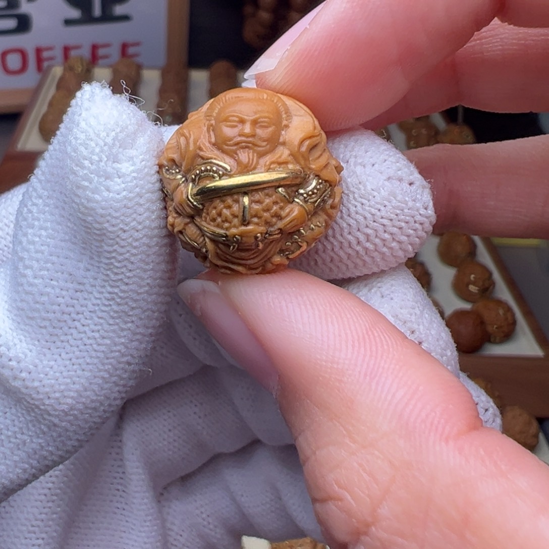 把件猴头核桃镶嵌款真武大帝全品有正常封口线