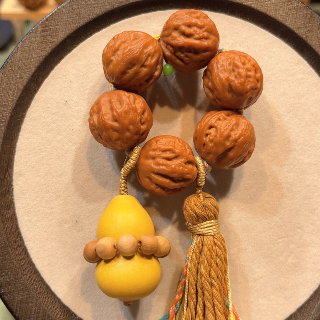 桃核把件粗筋八棱葫芦设计款