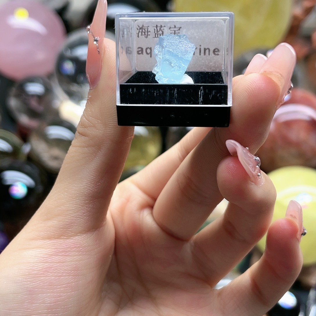 水晶矿标海蓝宝未镶嵌水晶