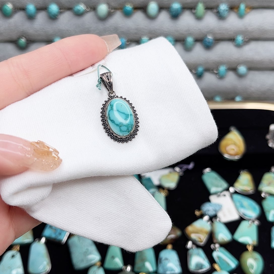 绿松石绿松石未镶嵌