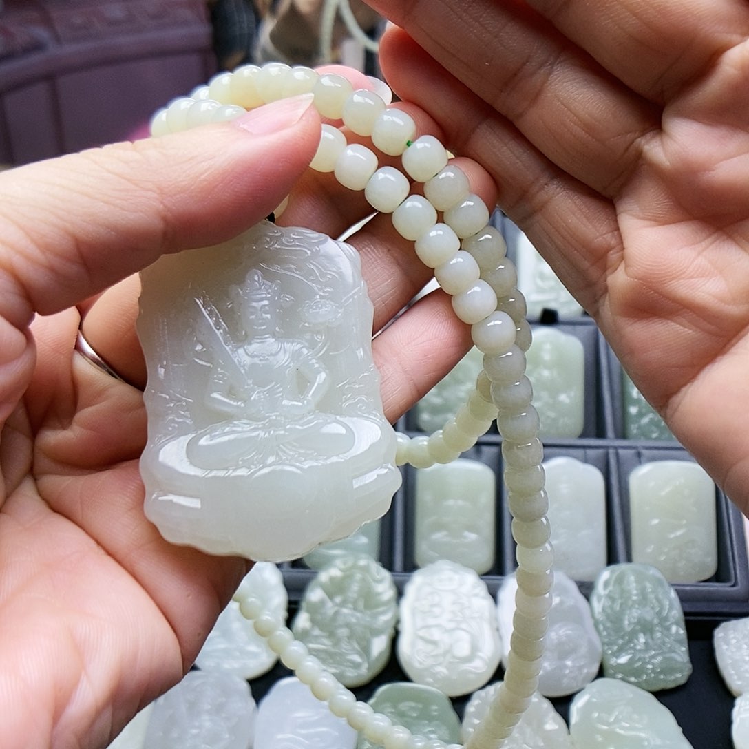 和田玉颈饰未镶嵌李*强