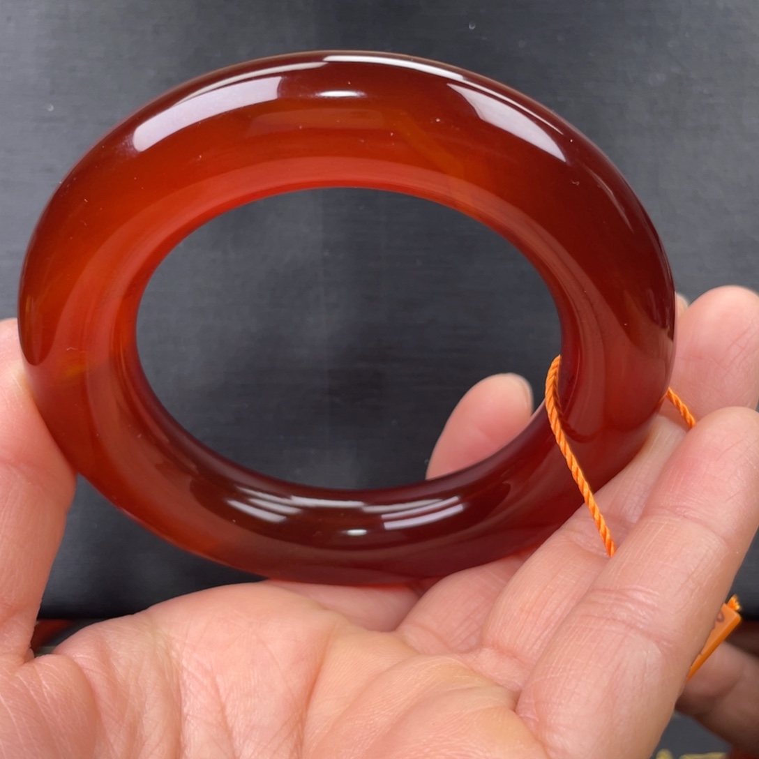 玛瑙/玉髓未镶嵌手镯55圈