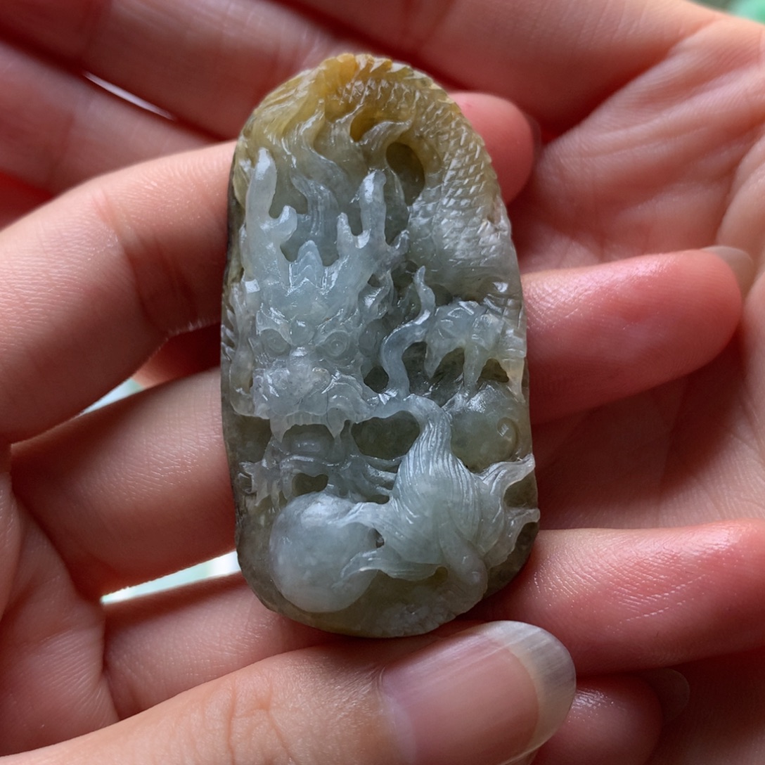 熙***儿定制翡翠未镶嵌龙