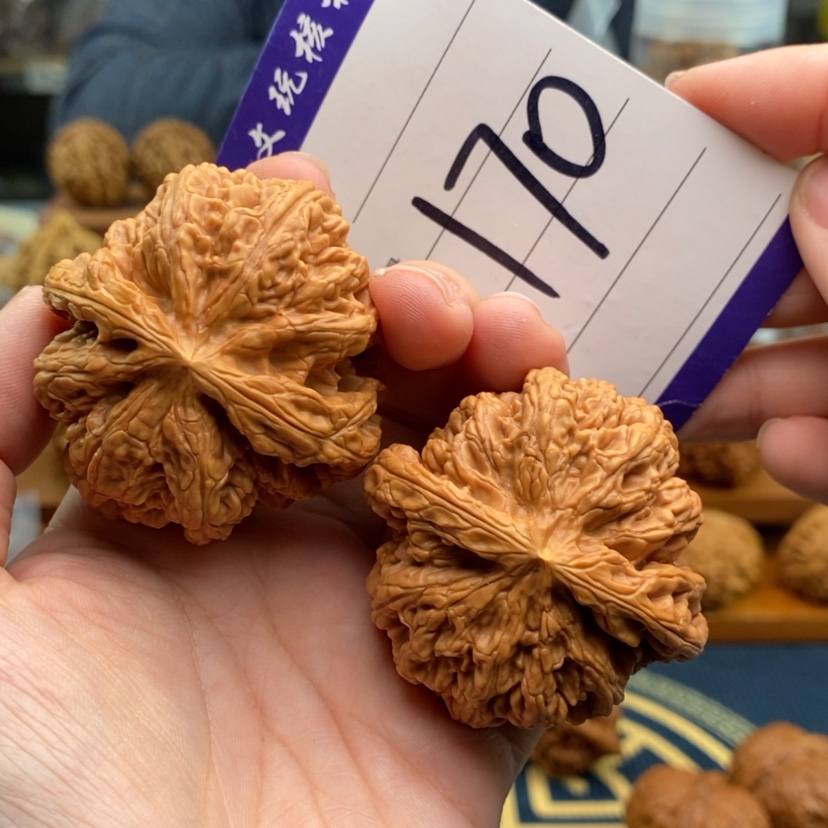 【闪购商品】文玩核桃吊坠48粗筋