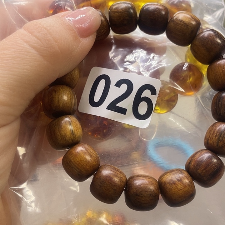 微凹黄檀（南美大红酸枝）