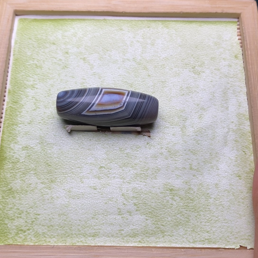 阿***叮玛瑙/玉髓未镶嵌珠宝半成品