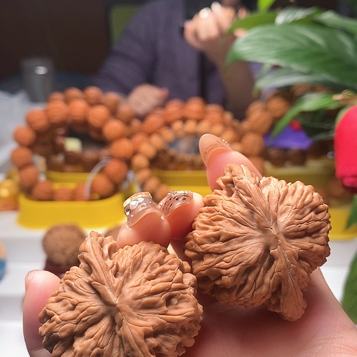 ￴****✨楼子，棱46，肚，42