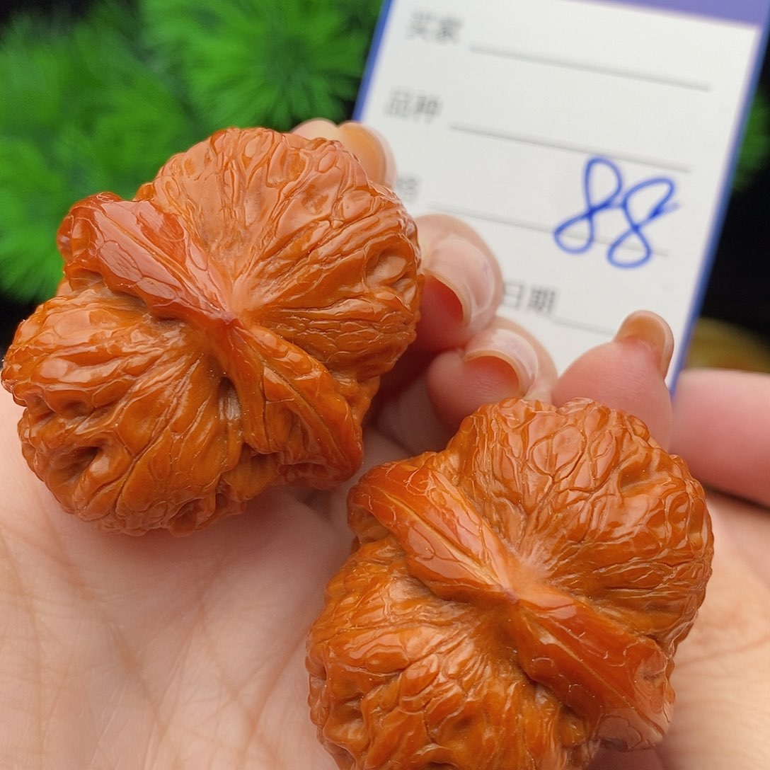 文玩核桃把件44元宝88