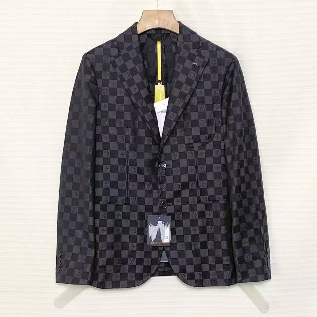 全新未使用 品牌 LV 路易威登 时尚 棋盘格 西装/46码/XG-Y23063