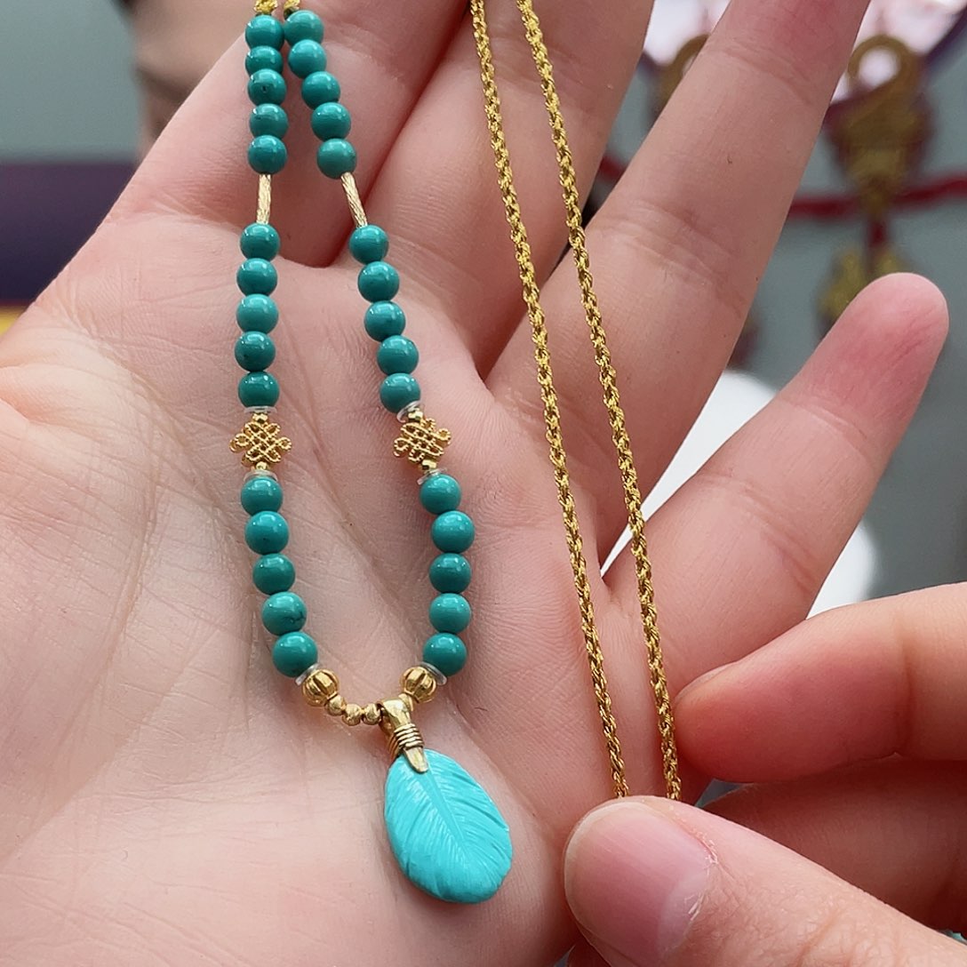 绿松石颈饰18K金镶嵌