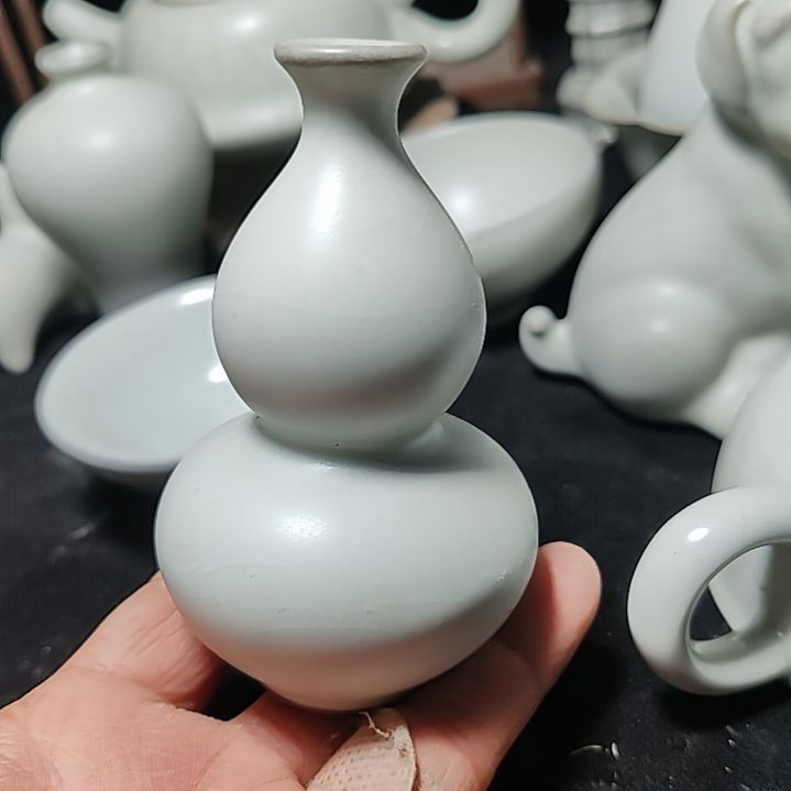 官瓷天青釉小葫芦