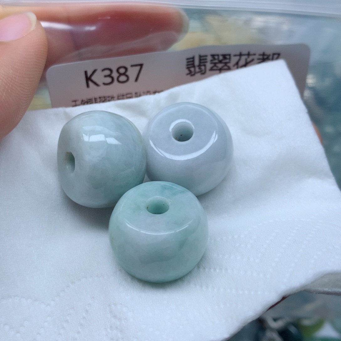 翡翠颈饰未镶嵌手串