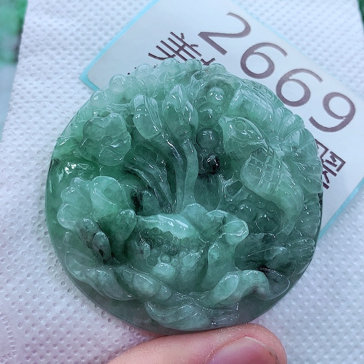 吊坠(不含链)未镶嵌翡翠