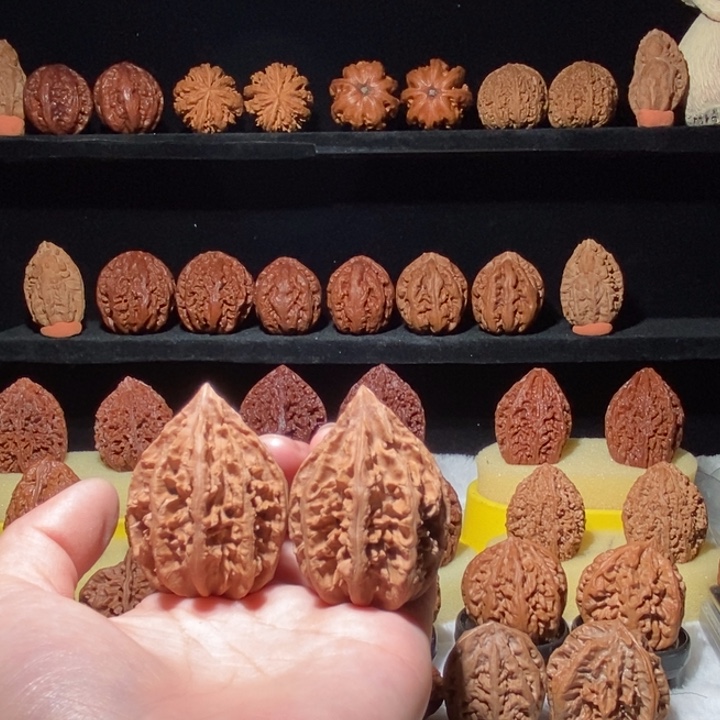 文玩核桃把件8号车