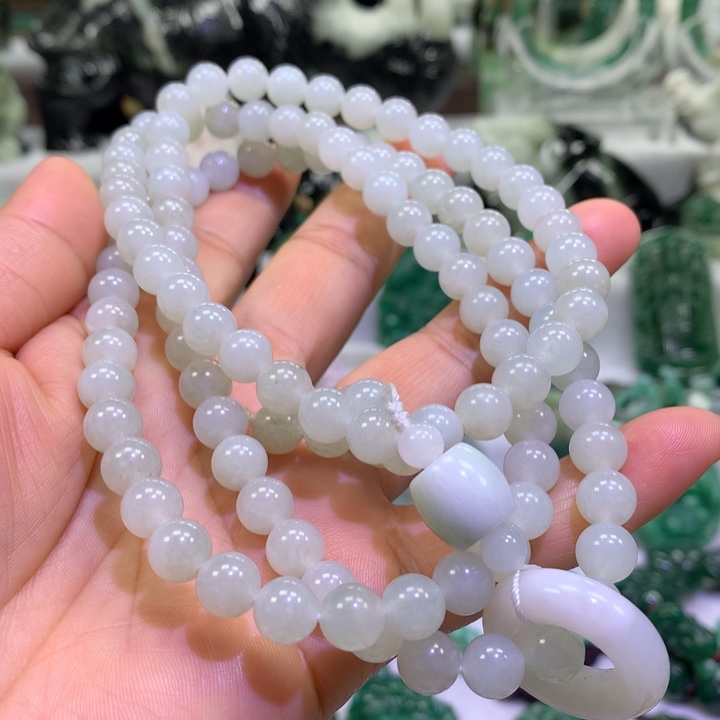 小****独山玉未镶嵌颈饰