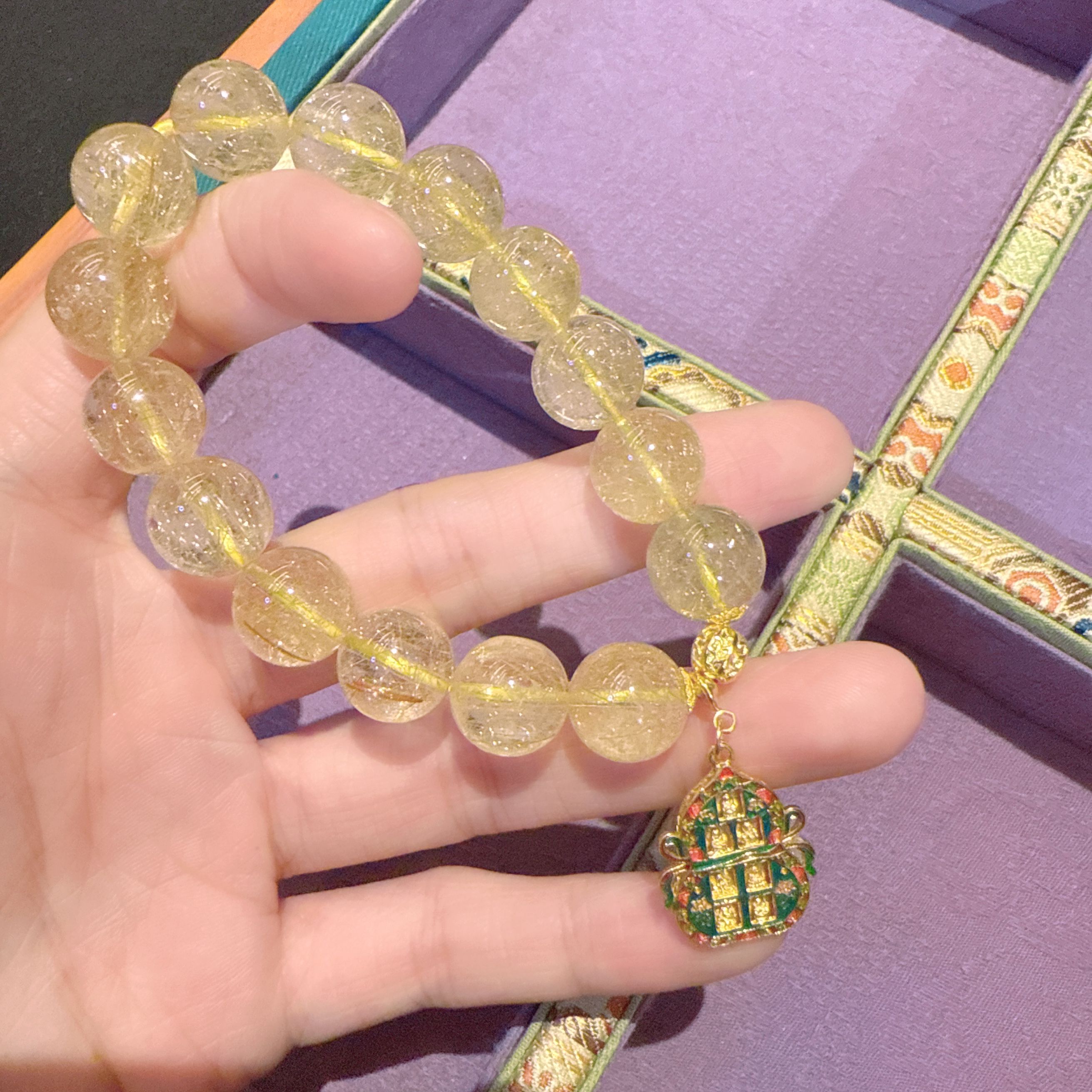 A40未镶嵌金发晶手串5215