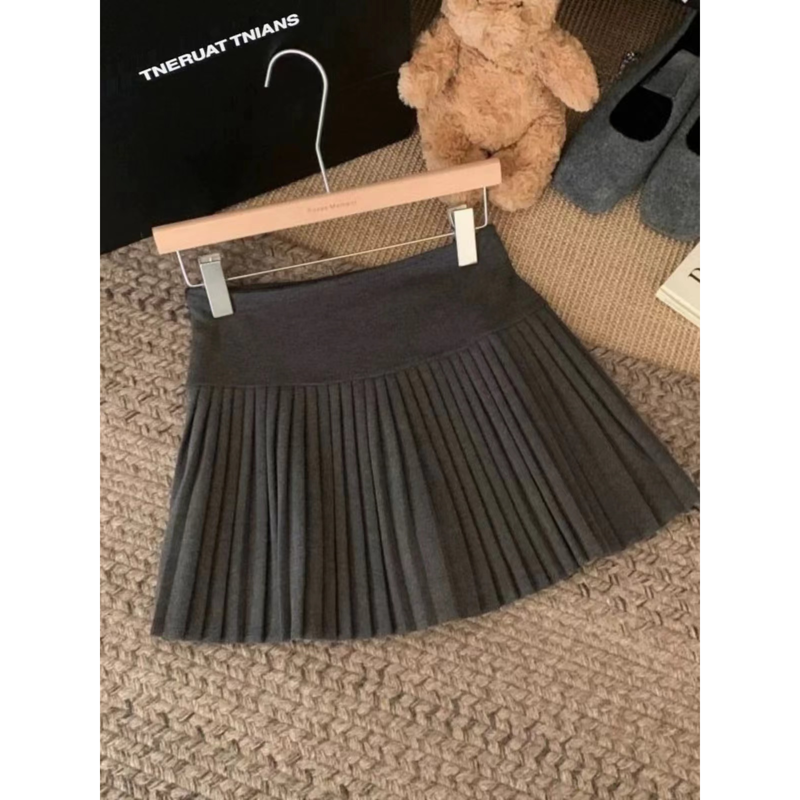 半身裙女春秋冬2025新款高端JK裙复古高腰伞裙百褶A字半裙短裙子