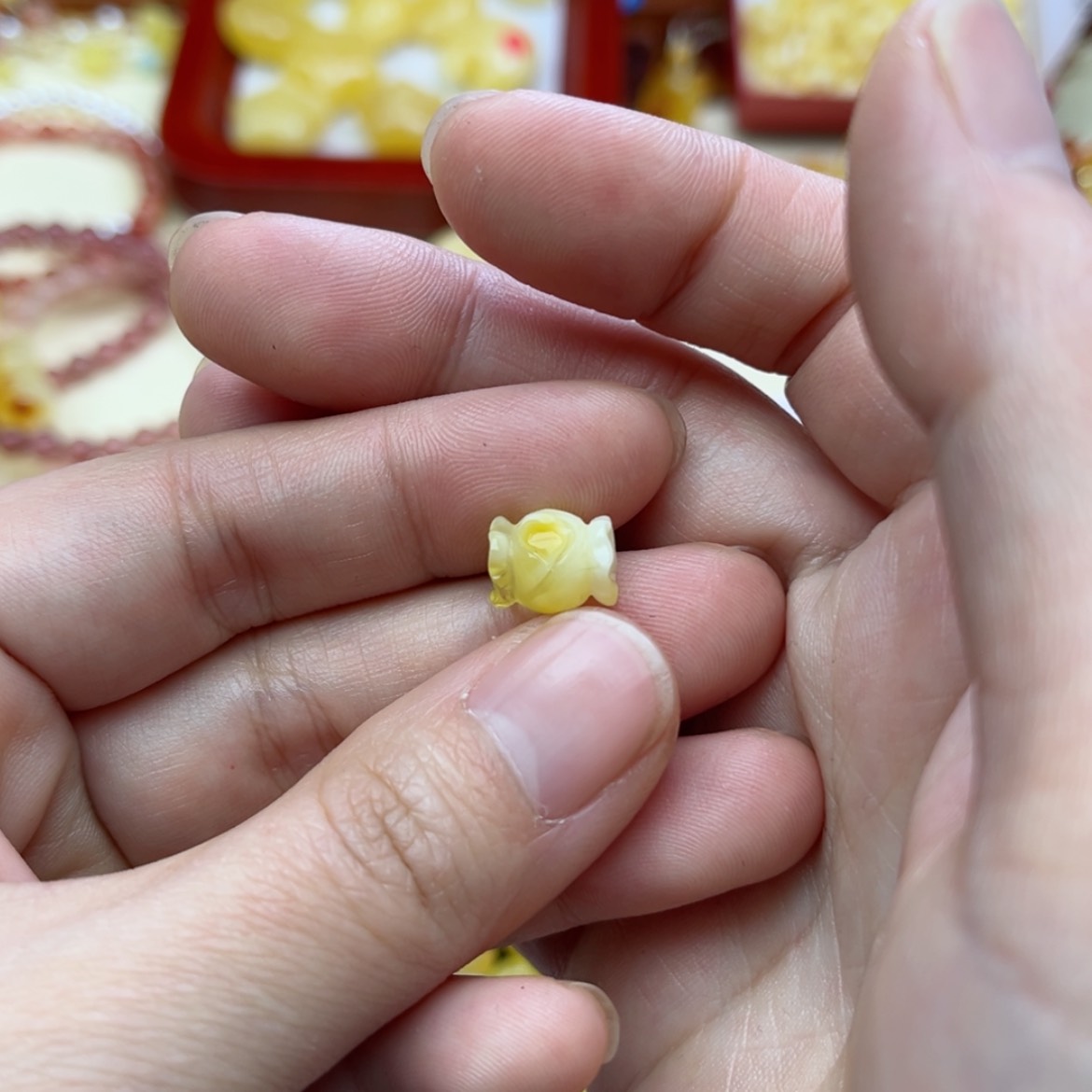 【闪购商品】蜜蜡裸石未镶嵌配饰