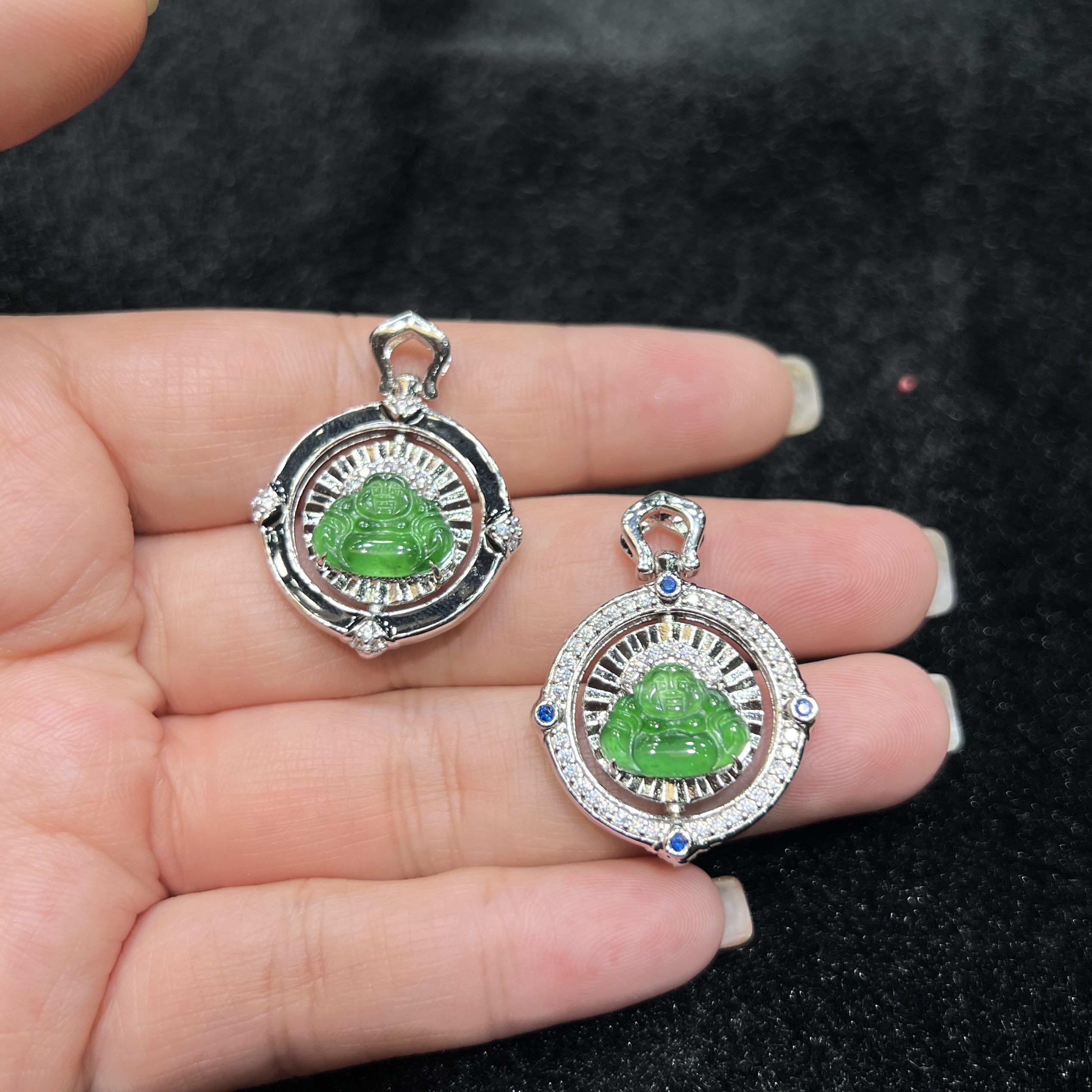 【红旭明玉】天然翡翠A货满绿佛公吊坠 多样性发一件