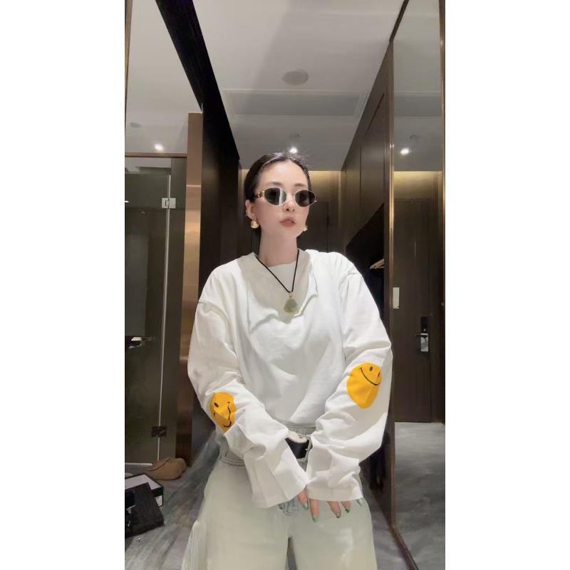 826：笑脸袖长袖宽松