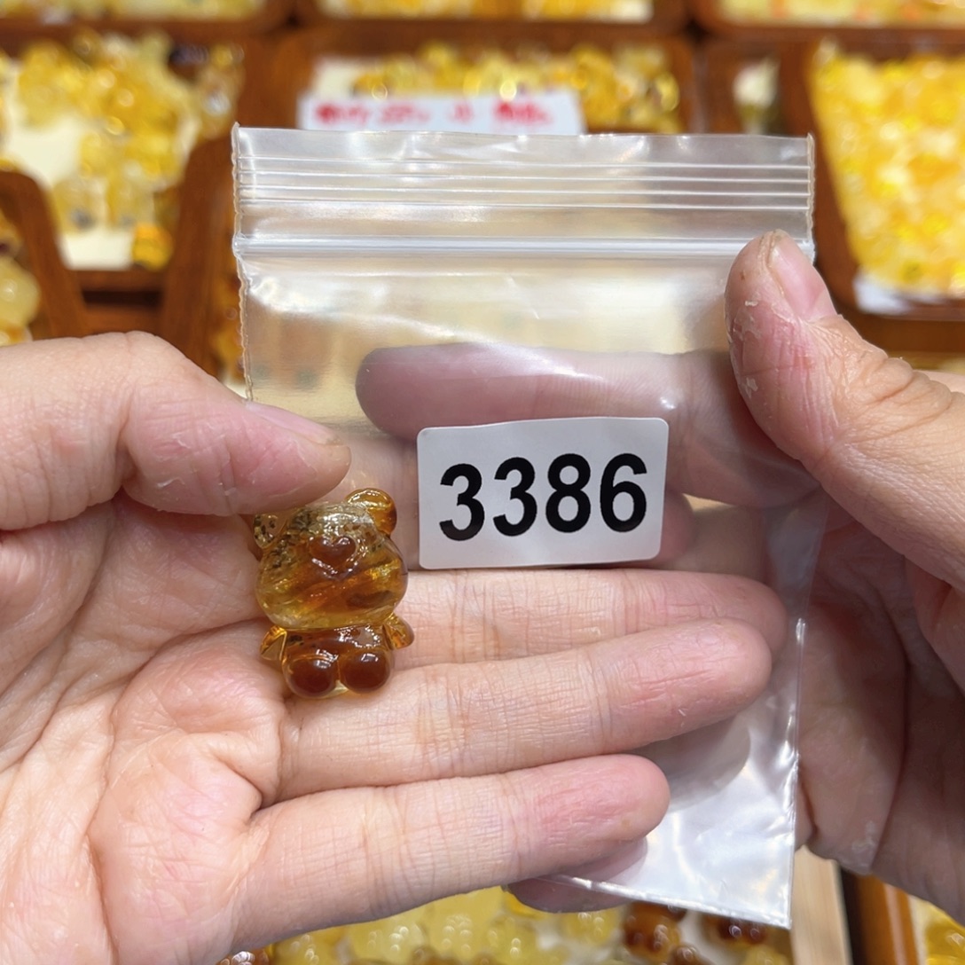 琥珀颈饰未镶嵌蜜蜡