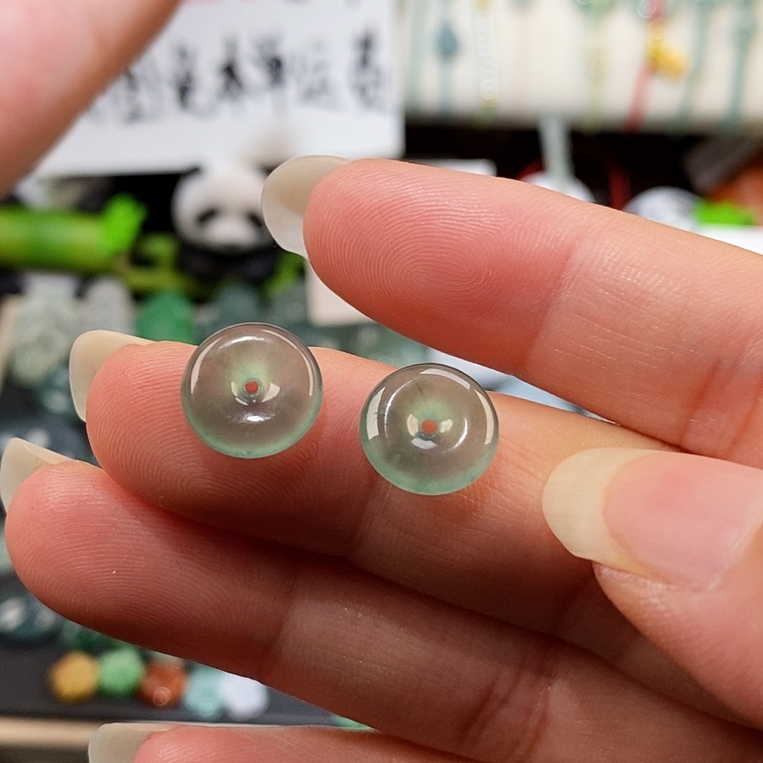 翡翠未镶嵌颈饰平安扣一对