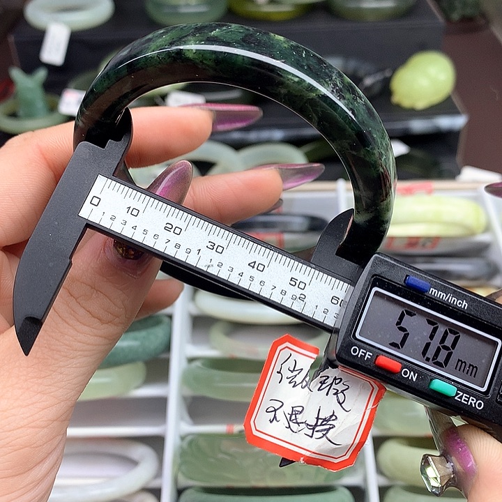 蛇纹石玉手镯未镶嵌735