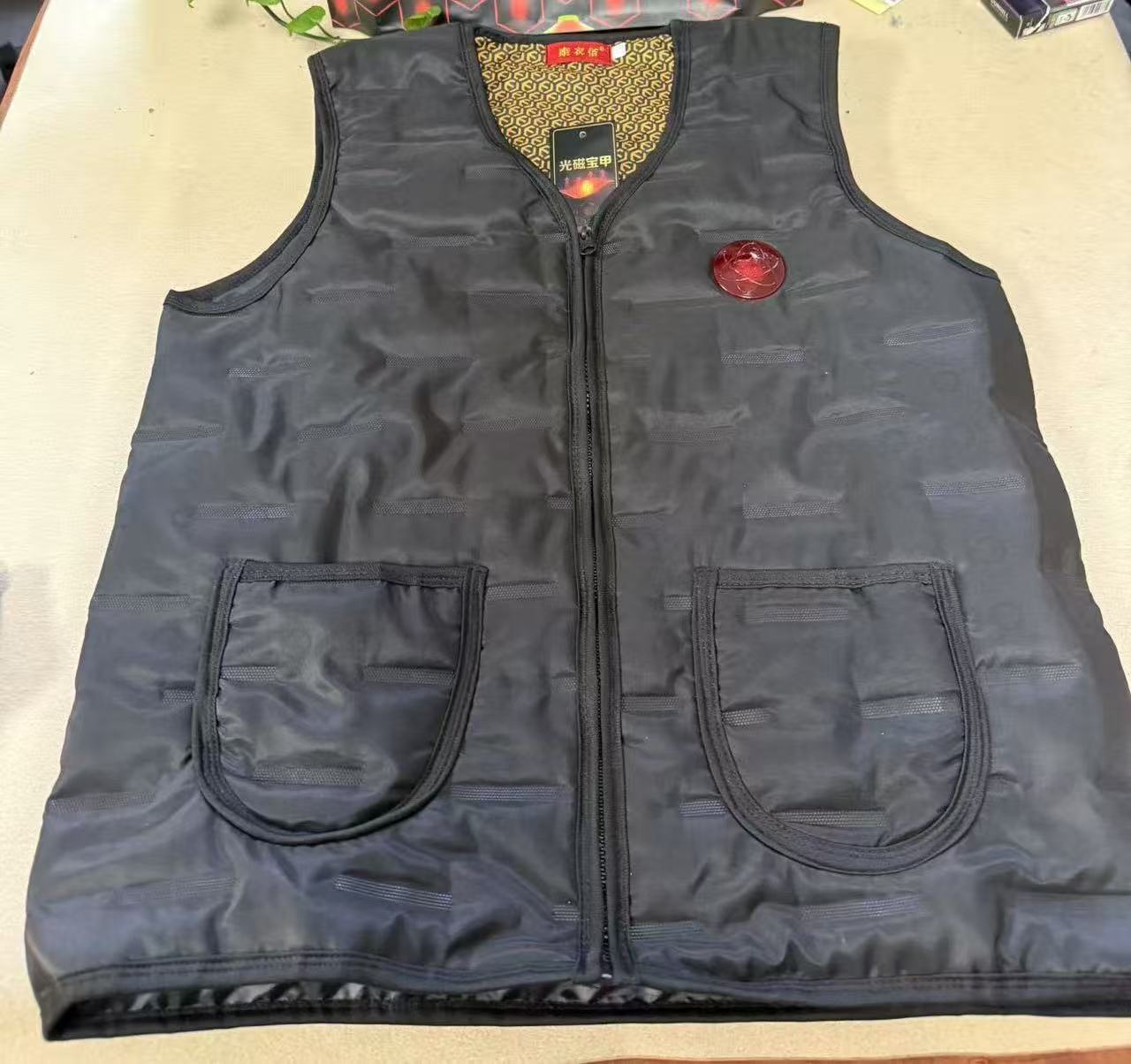 光磁宝甲马甲保暖马甲