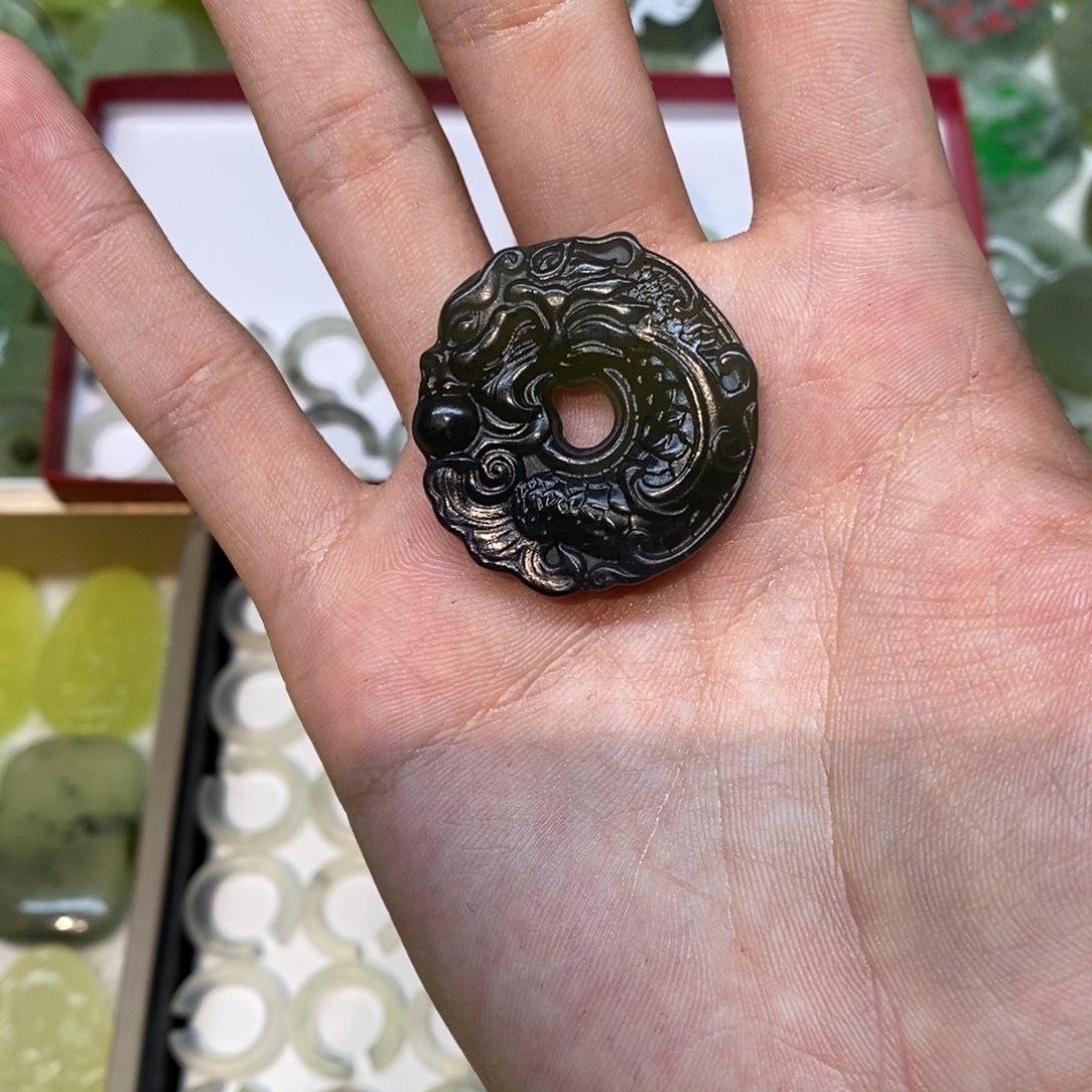 岫玉未镶嵌吊坠(不含链)