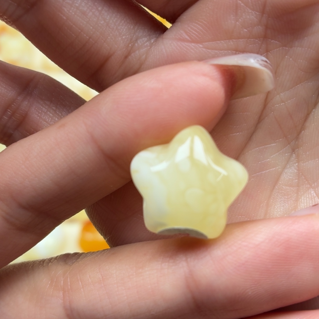 琥珀未镶嵌裸石蜜蜡