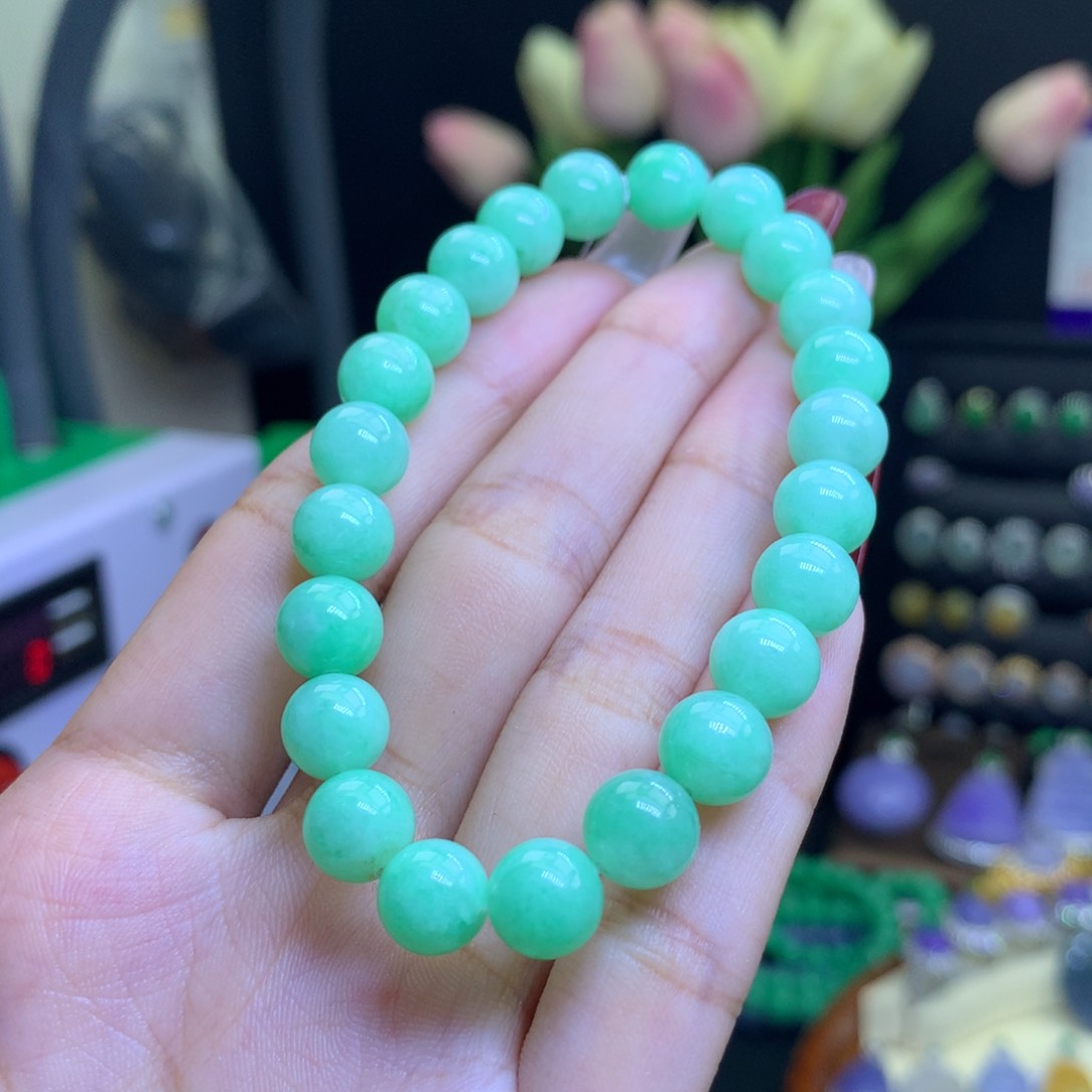 翡翠颈饰未镶嵌天然