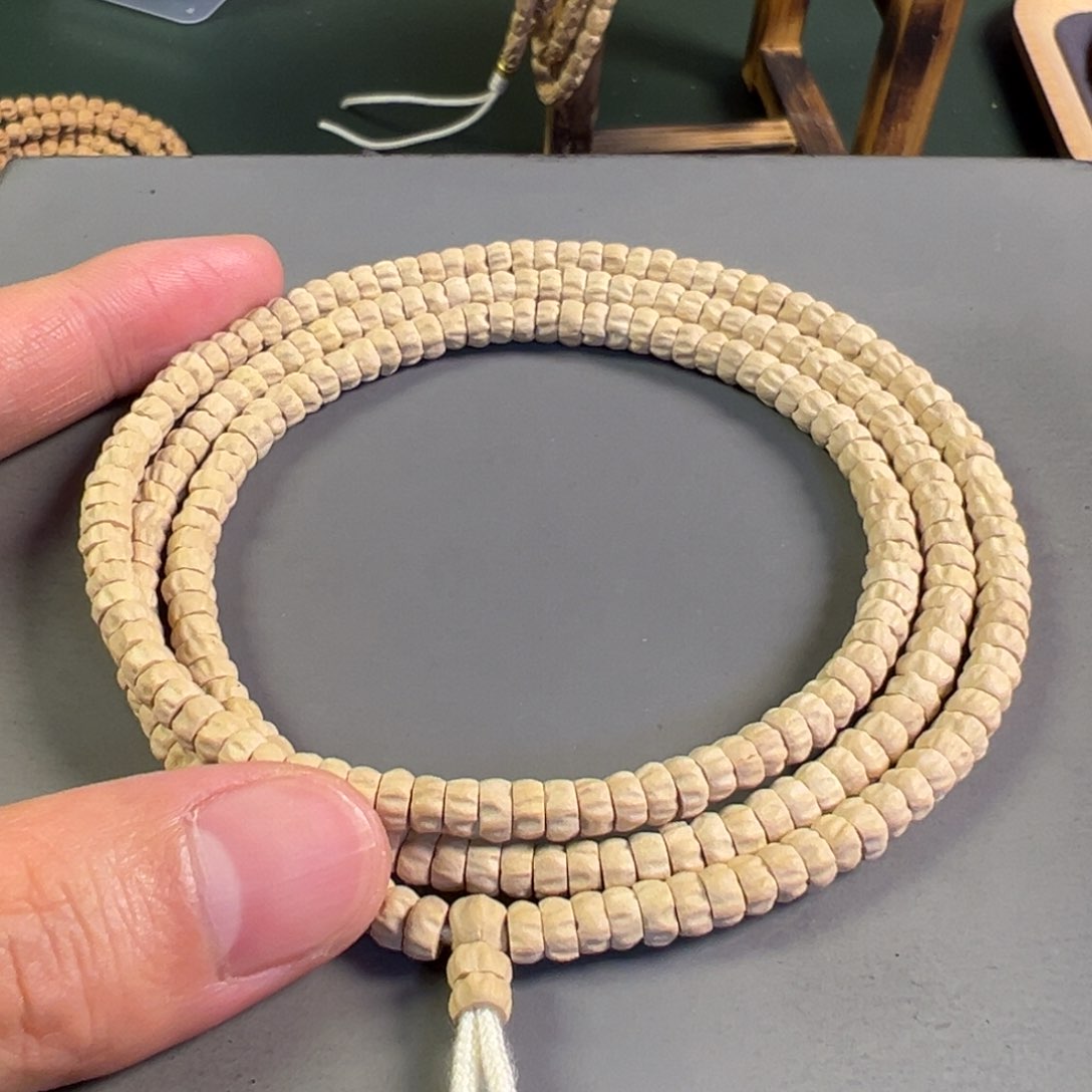 【闪购商品】柏香籽/百香籽吊坠热振满鬼药片6号