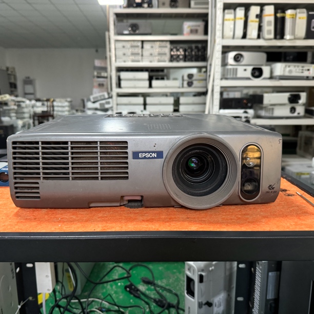 8新  二手爱普生epm830投影机（运费自理）