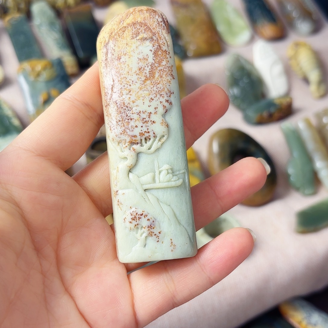 匆***音岫岩河磨玉（透闪石质玉）未镶嵌挂件