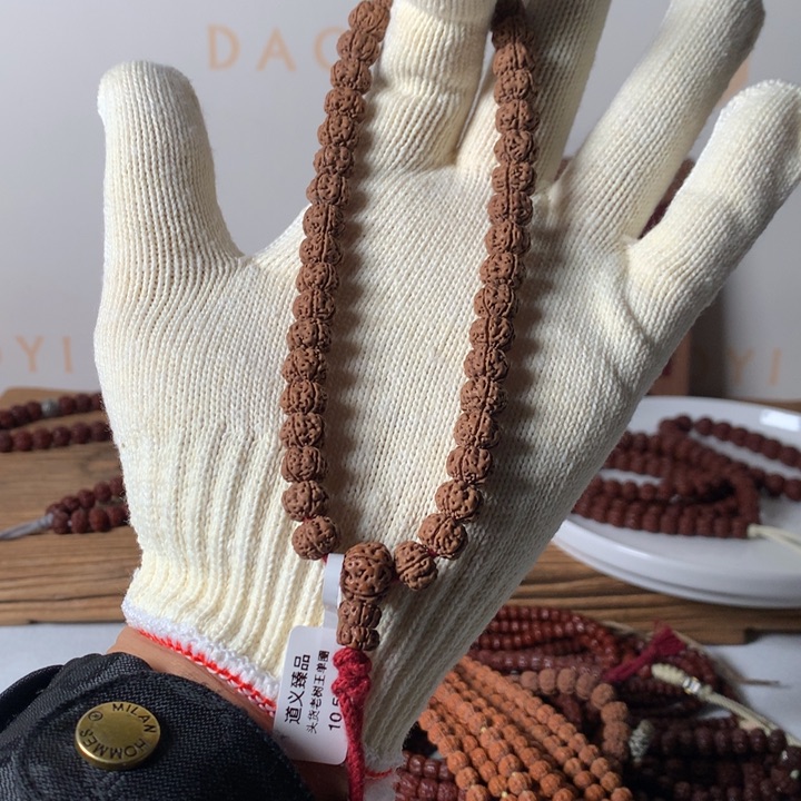 金刚菩提吊坠老树王头货手持10.5mm