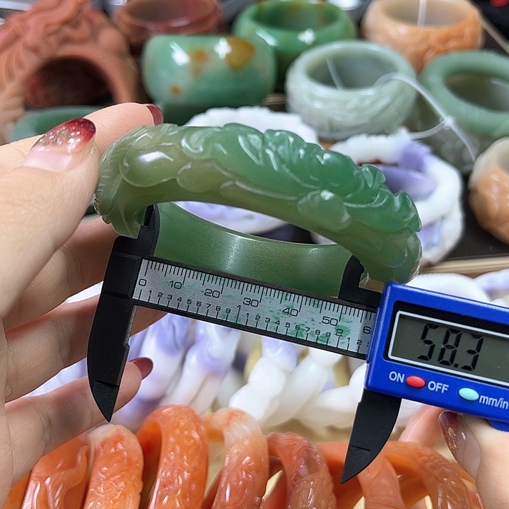 石英质玉手镯未镶嵌庄*姐