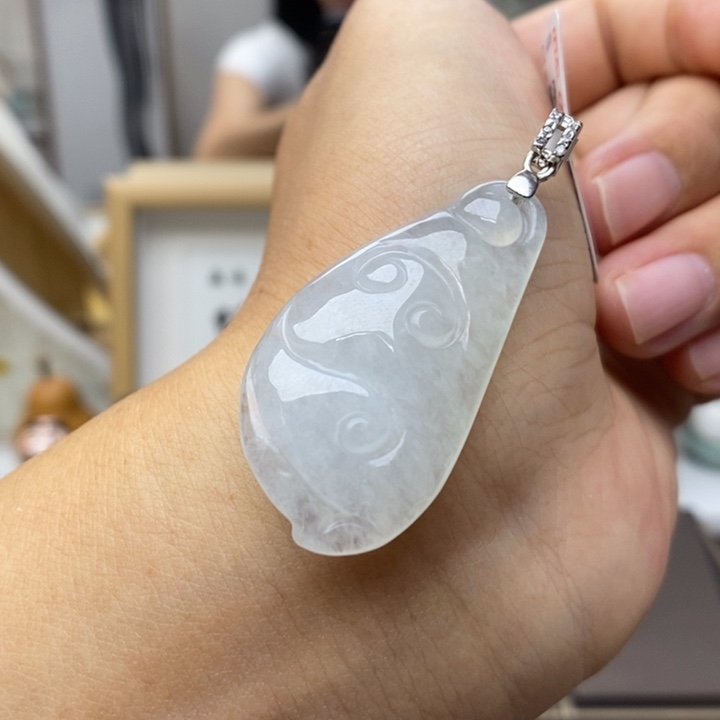 【闪购商品】颈饰银S925镶嵌翡翠1