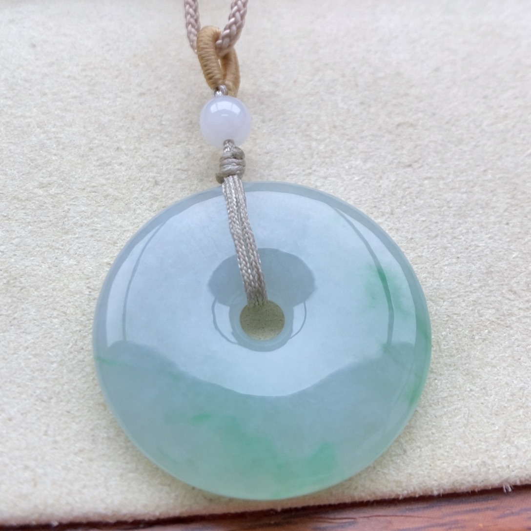 翡翠未镶嵌颈饰吊坠